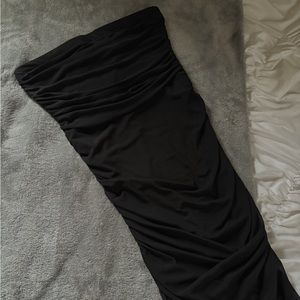 Fashion nova meet me in the club ruched dress 🖤